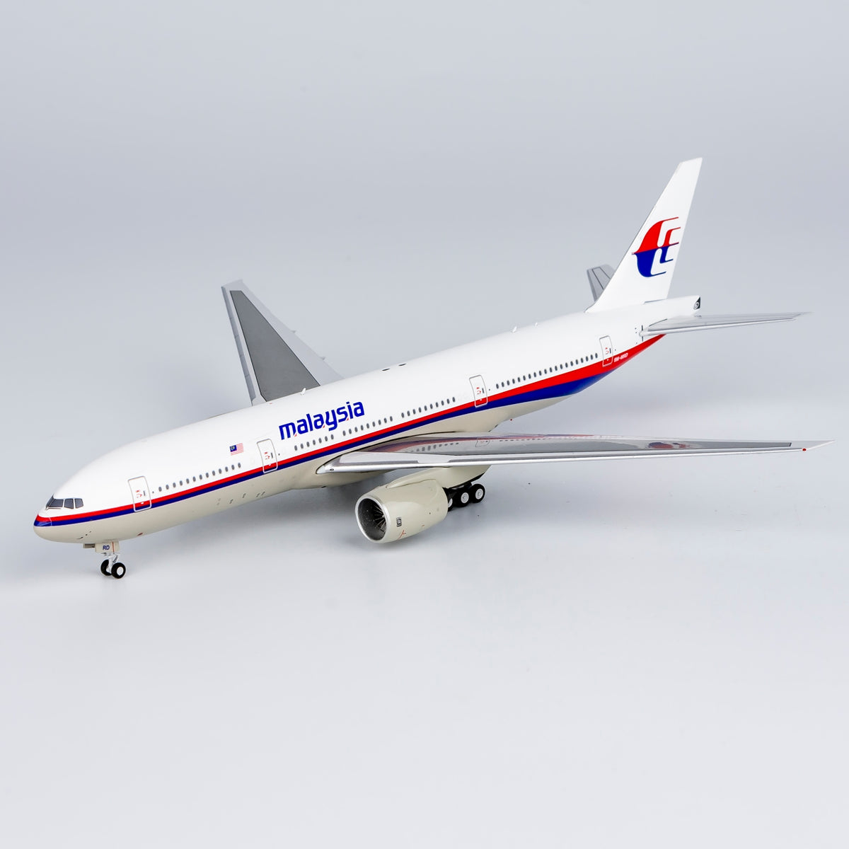 1/400 Malaysia Airlines B777-200ER 9M-MRO NG72057