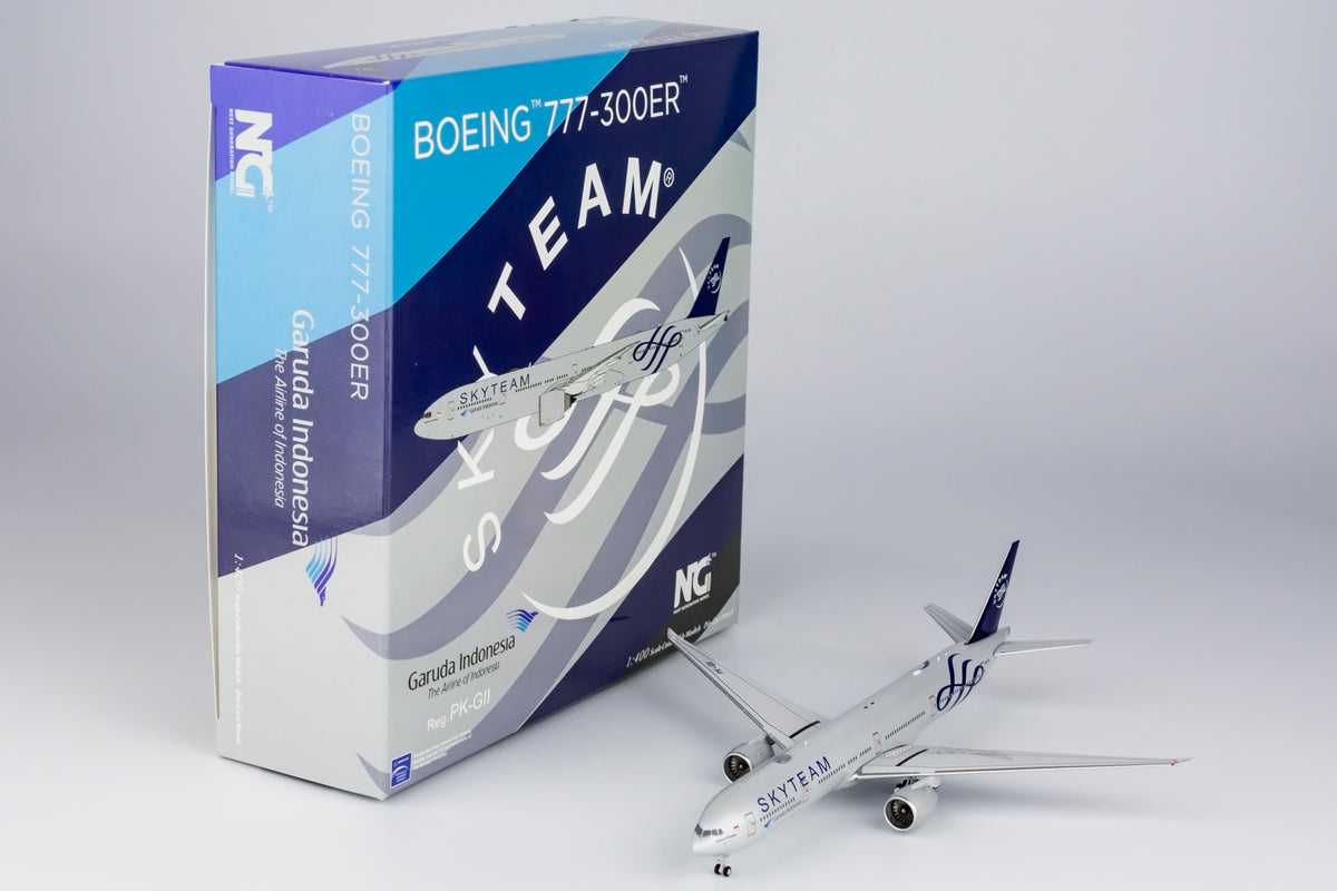 1/400 Garuda Indonesia Boeing 777-300ER PK-GII NG73021 - cover