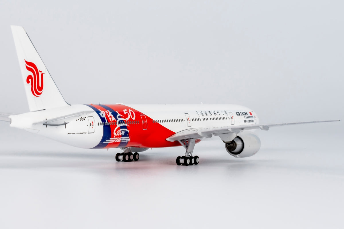 1/400 Air China Boeing 777-300ER B-2047 NG73046