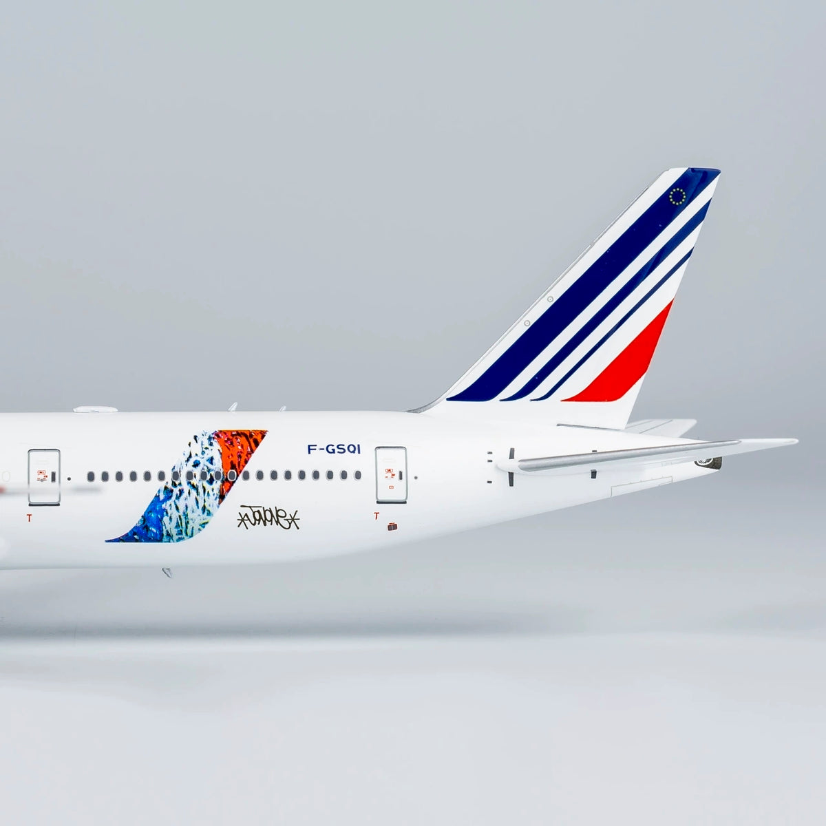 1/400 Air France Boeing 777-300ER F-GSQI "JonOne graffiti livery" NG73052