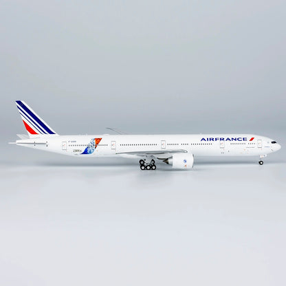 1/400 Air France Boeing 777-300ER F-GSQI "JonOne graffiti livery" NG73052