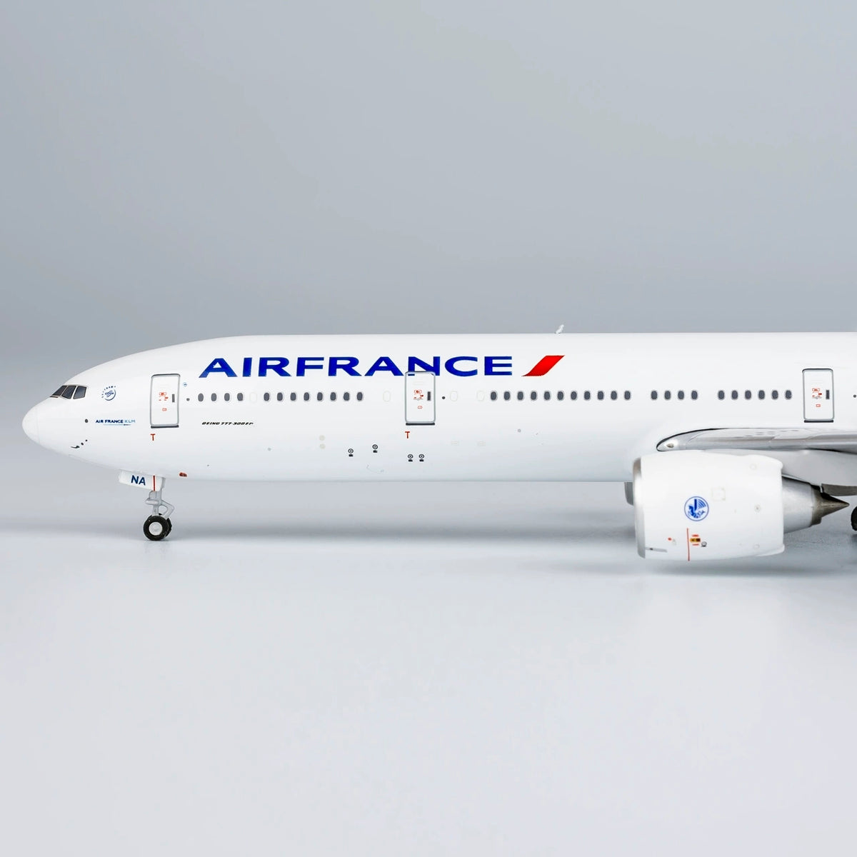 1/400 Air France Boeing 777-300ER F-GZNA NG73053