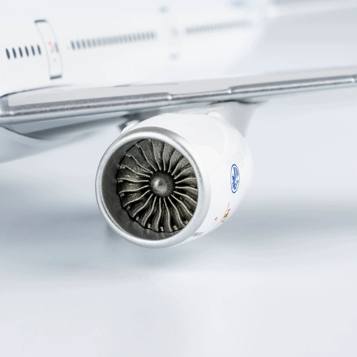 1/400 Air France Boeing 777-300ER F-GZNA NG73053