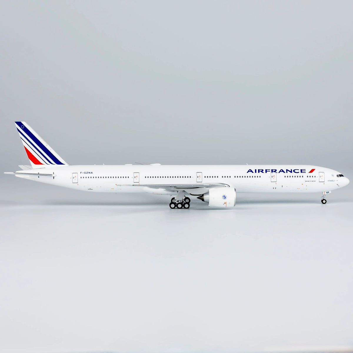 1/400 Air France Boeing 777-300ER F-GZNA NG73053