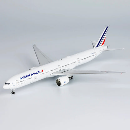 1/400 Air France Boeing 777-300ER F-GZNA NG73053