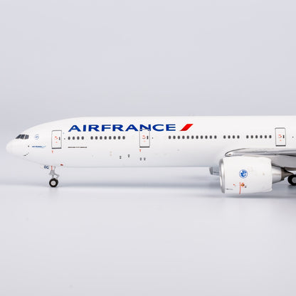 1/400 Air France Boeing 777-300ER F-GSQG NG73055