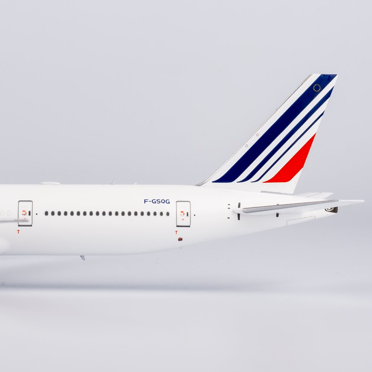 1/400 Air France Boeing 777-300ER F-GSQG NG73055