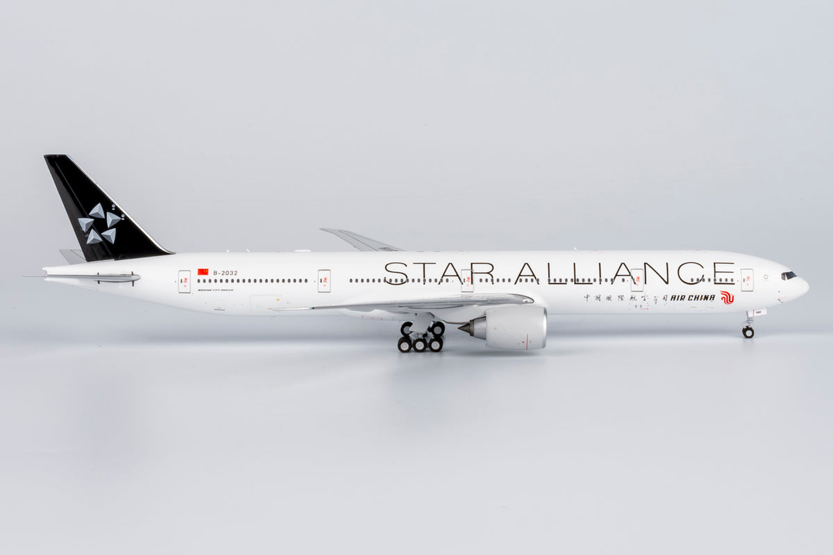 1/400 Air China Boeing 777-300ER B-2032 "Star Alliance" NG73061
