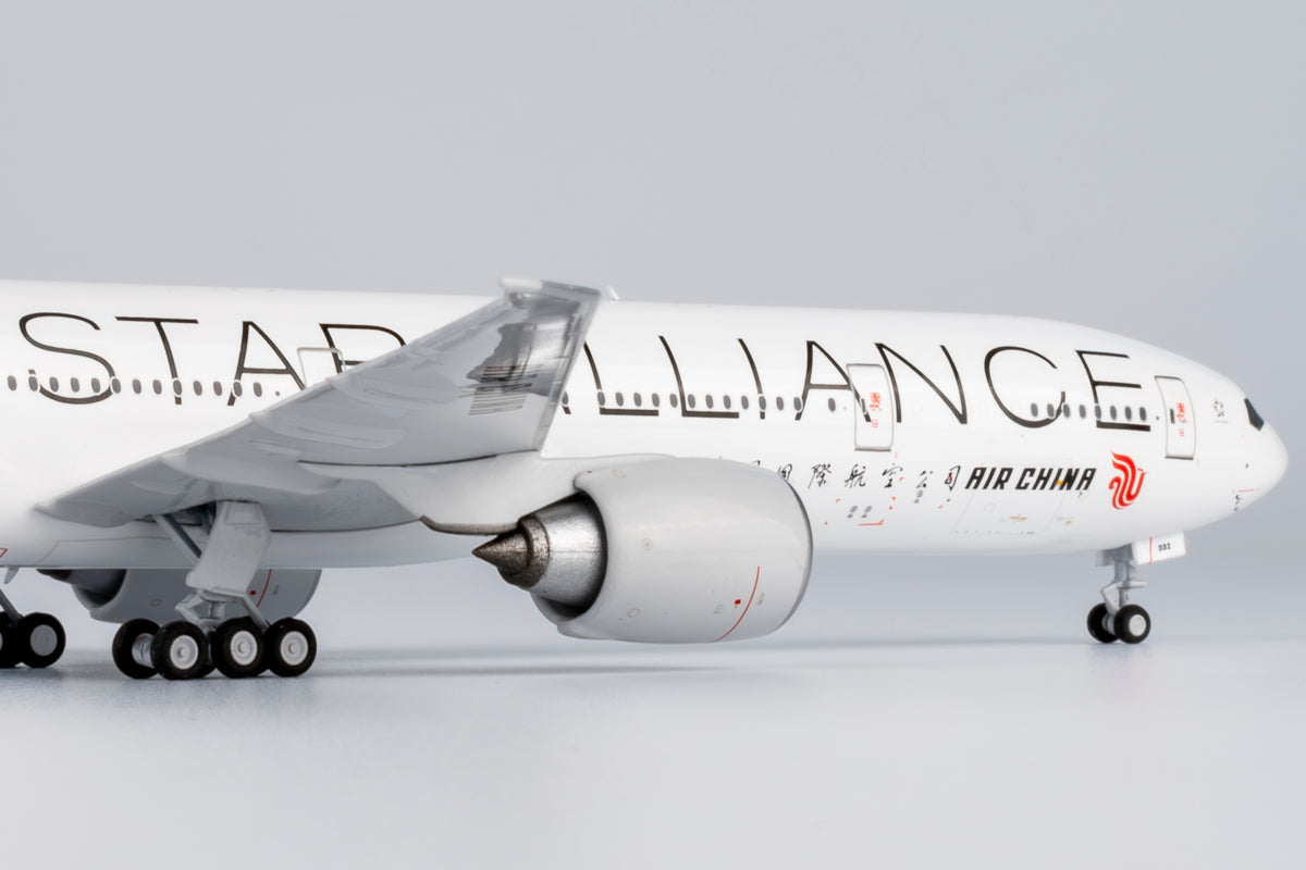1/400 Air China Boeing 777-300ER B-2032 "Star Alliance" NG73061