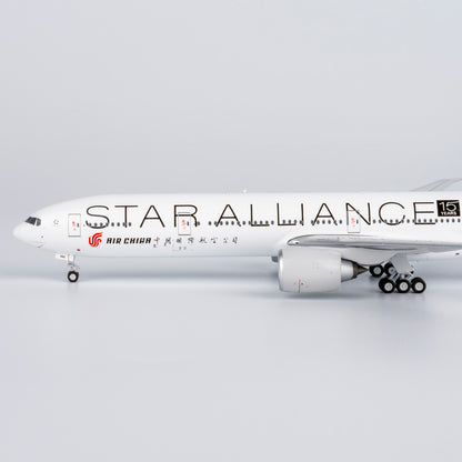 1/400 Air China Boeing 777-300ER B-2032 NG73062