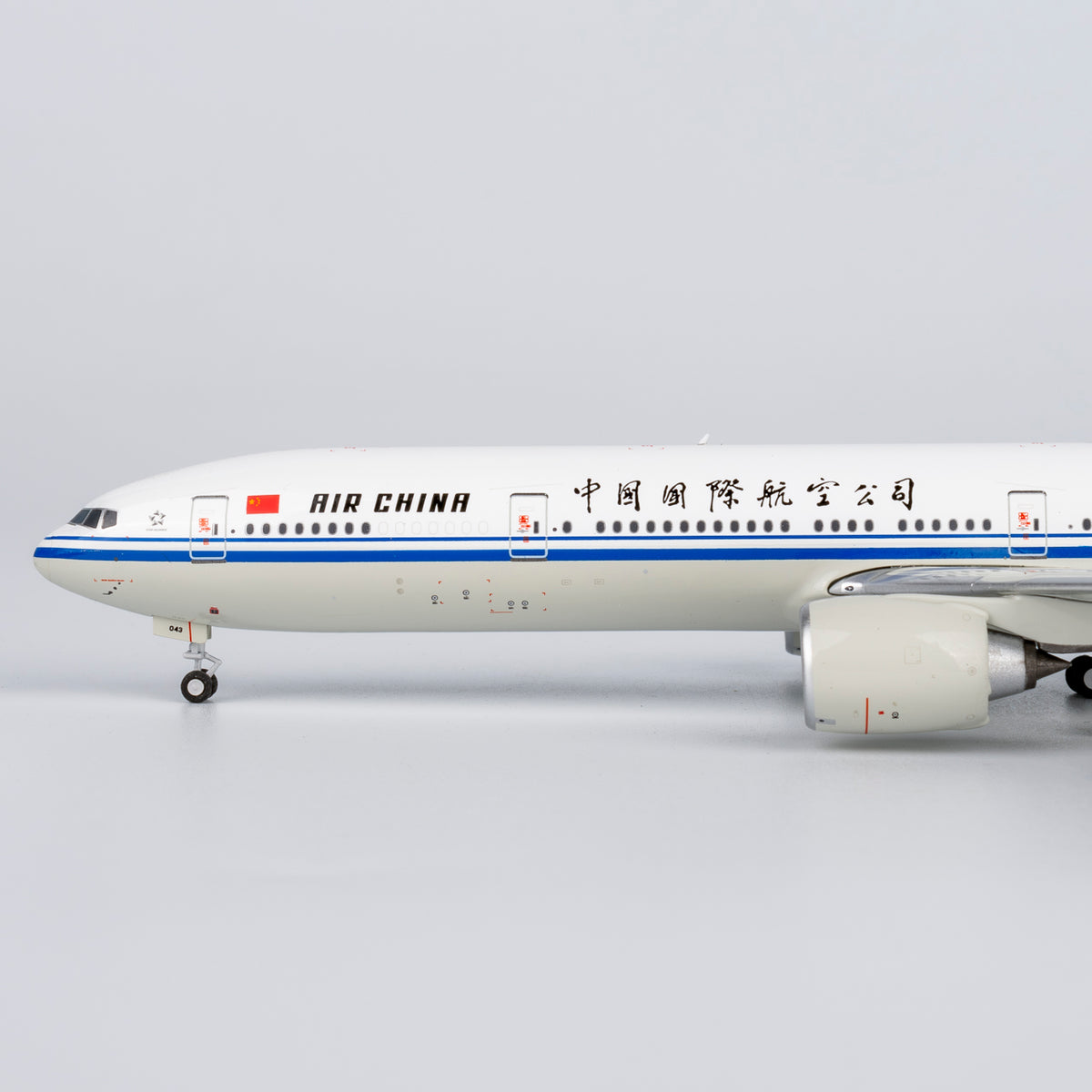 1/400 Air China Boeing 777-300ER B-2043 NG73067