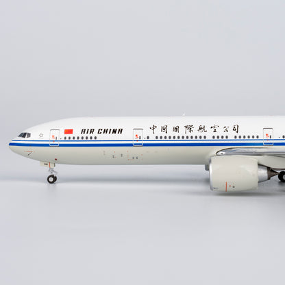1/400 Air China Boeing 777-300ER B-2043 NG73067