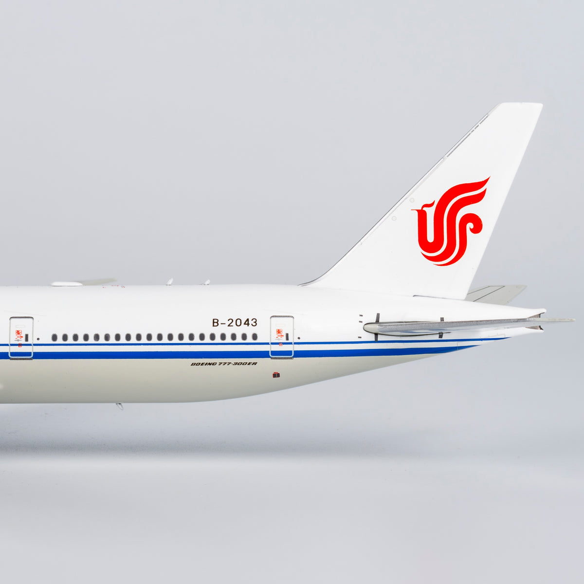 1/400 Air China Boeing 777-300ER B-2043 NG73067