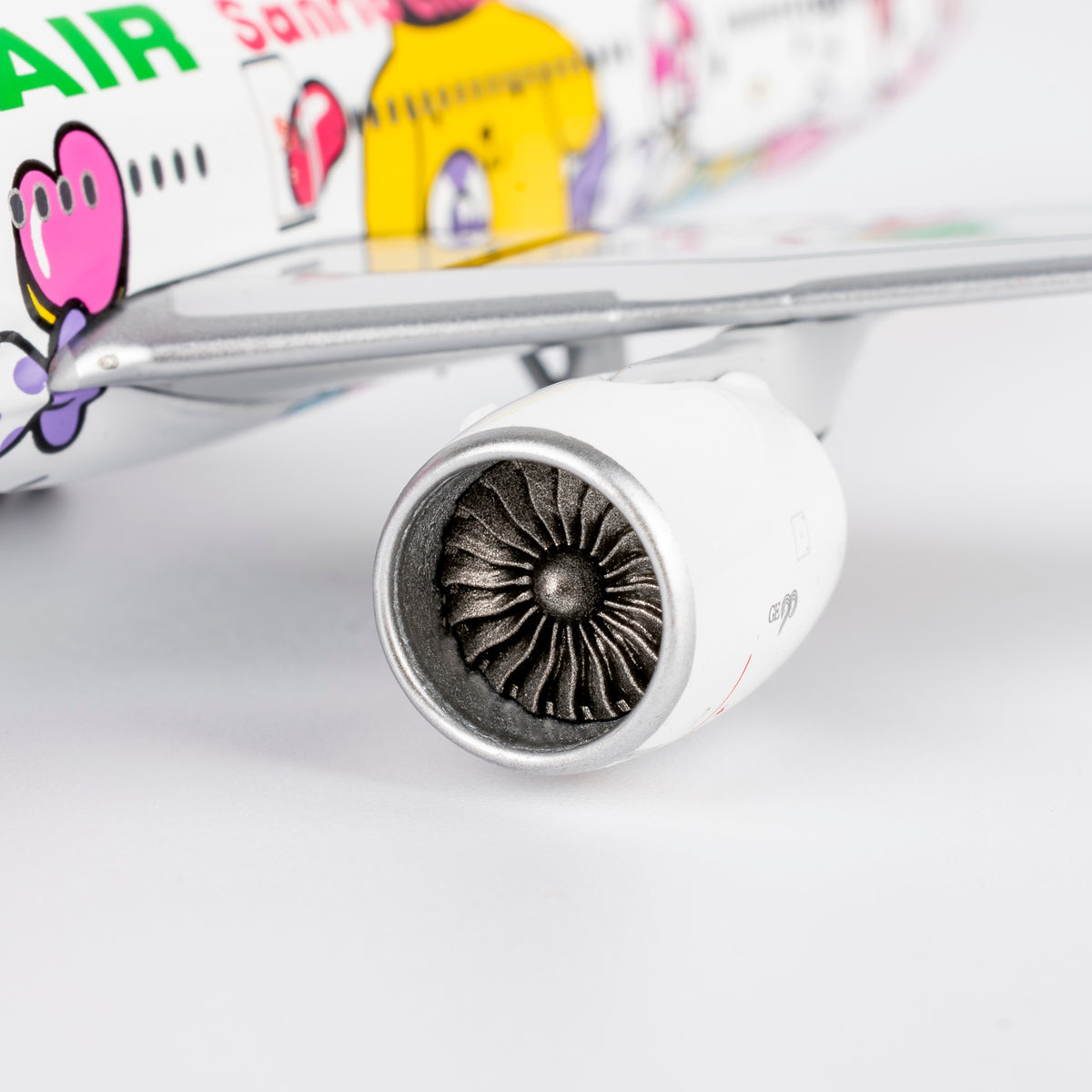 1/400 EVA Air Boeing 777-300ER B-16740 "Candy Jet" NG73074