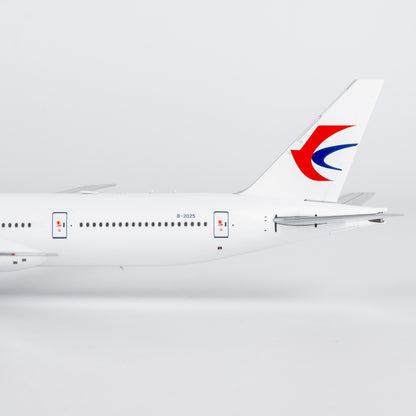 1/400 China Eastern Airlines Boeing 777-300ER B-2025 NG73077