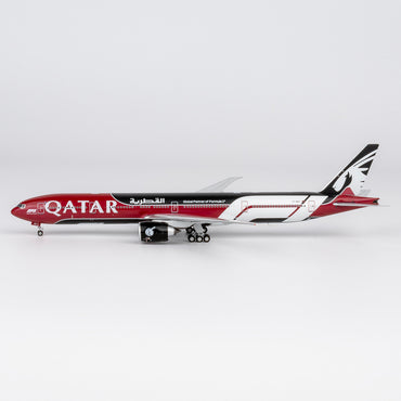 Qatar Airways Boeing 777-300ER  "Formula 1" A7-BEG
