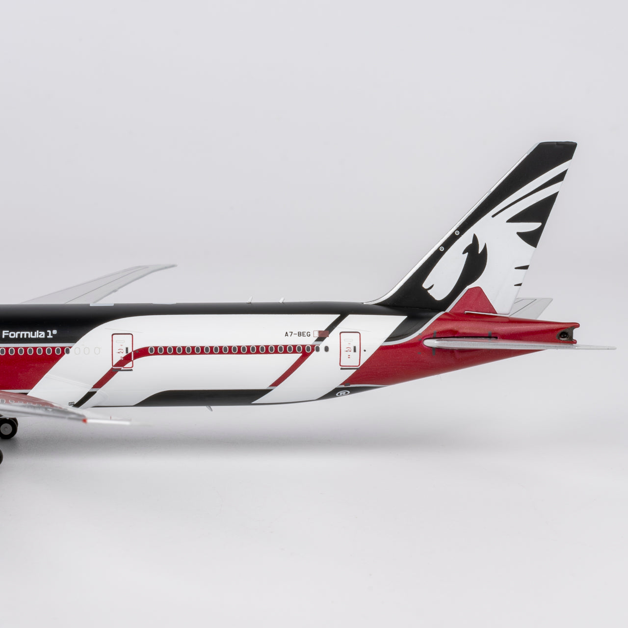Qatar Airways Boeing 777-300ER  "Formula 1" A7-BEG