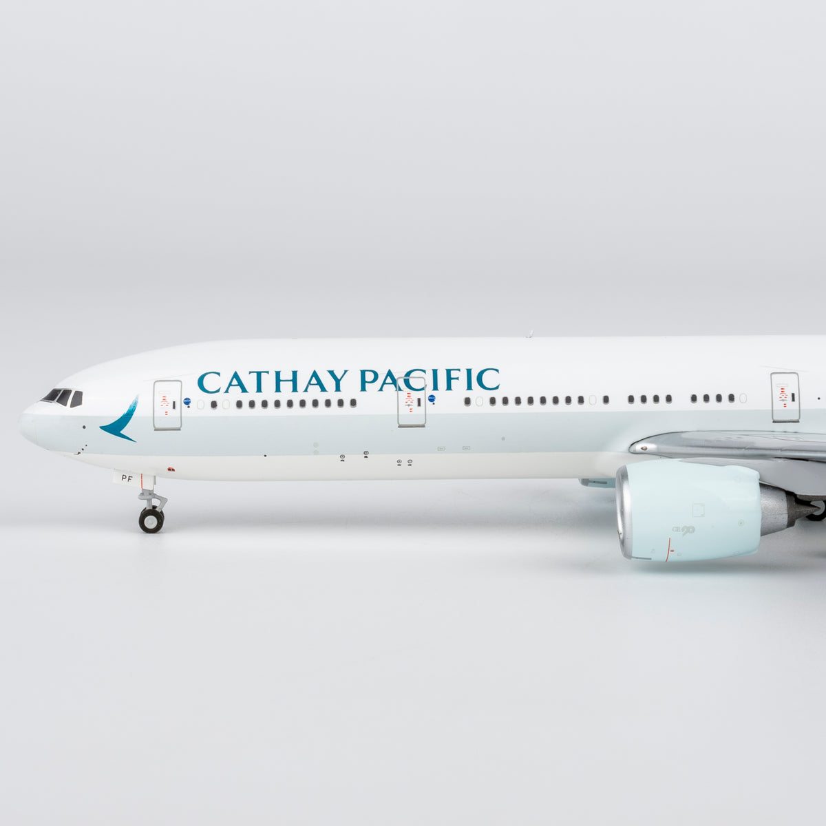 1/400 Cathay Pacific Boeing 777-300ER B-KPF NG73099
