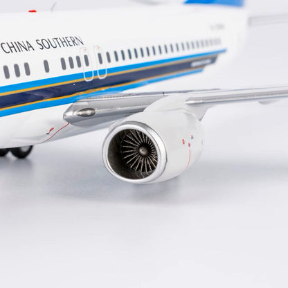 1/200 China Southern Airlines Boeing 737-800 B-2696 NG24051
