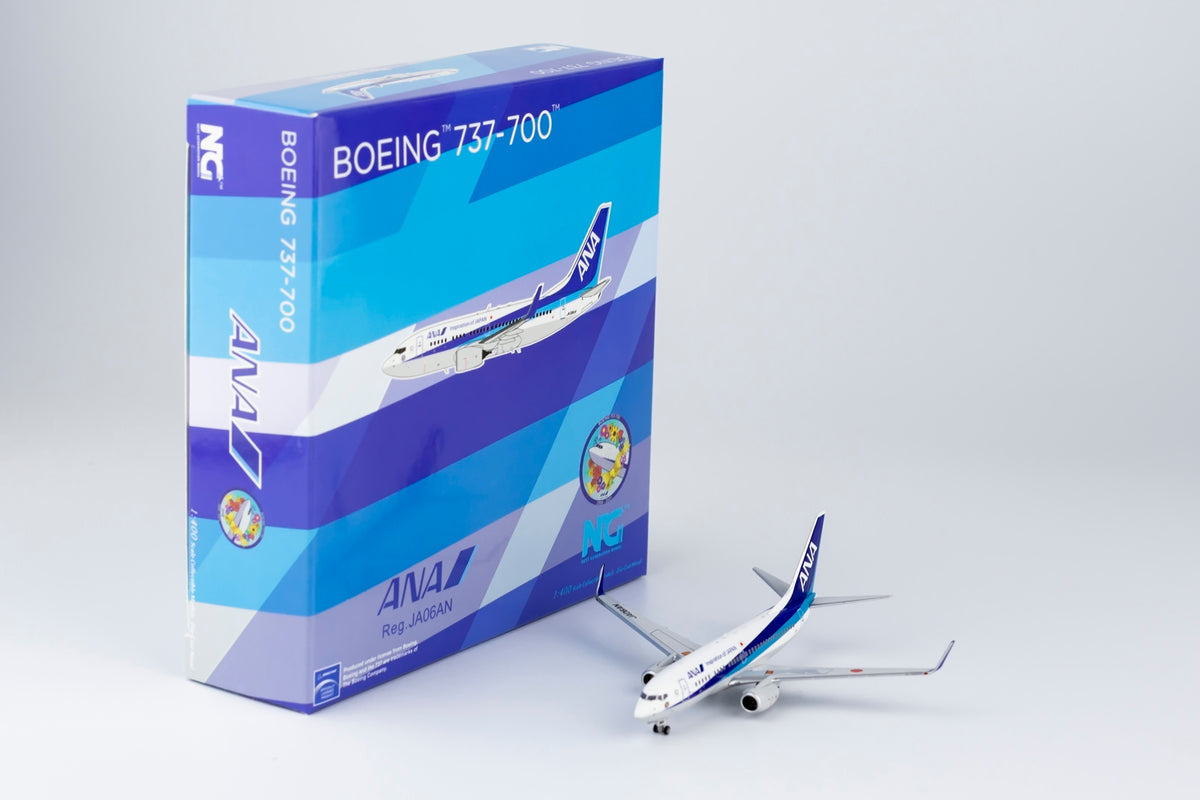 1/400 ANA Boeing 737-700 JA06AN NG77026 - cover