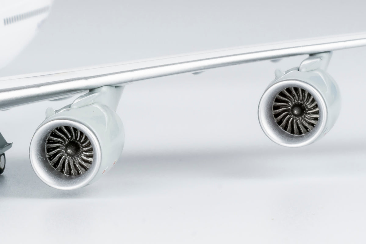 1/400 Lufthansa Boeing 747-8 D-ABYM NG78011