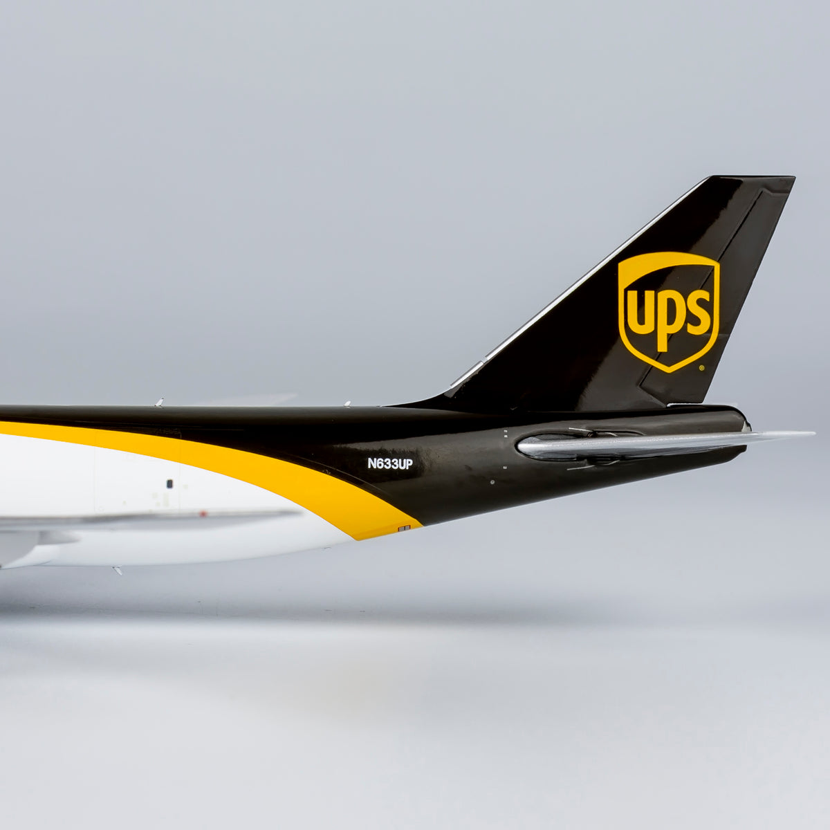 1/400 UPS Boeing 747-8F N633UP NG78025