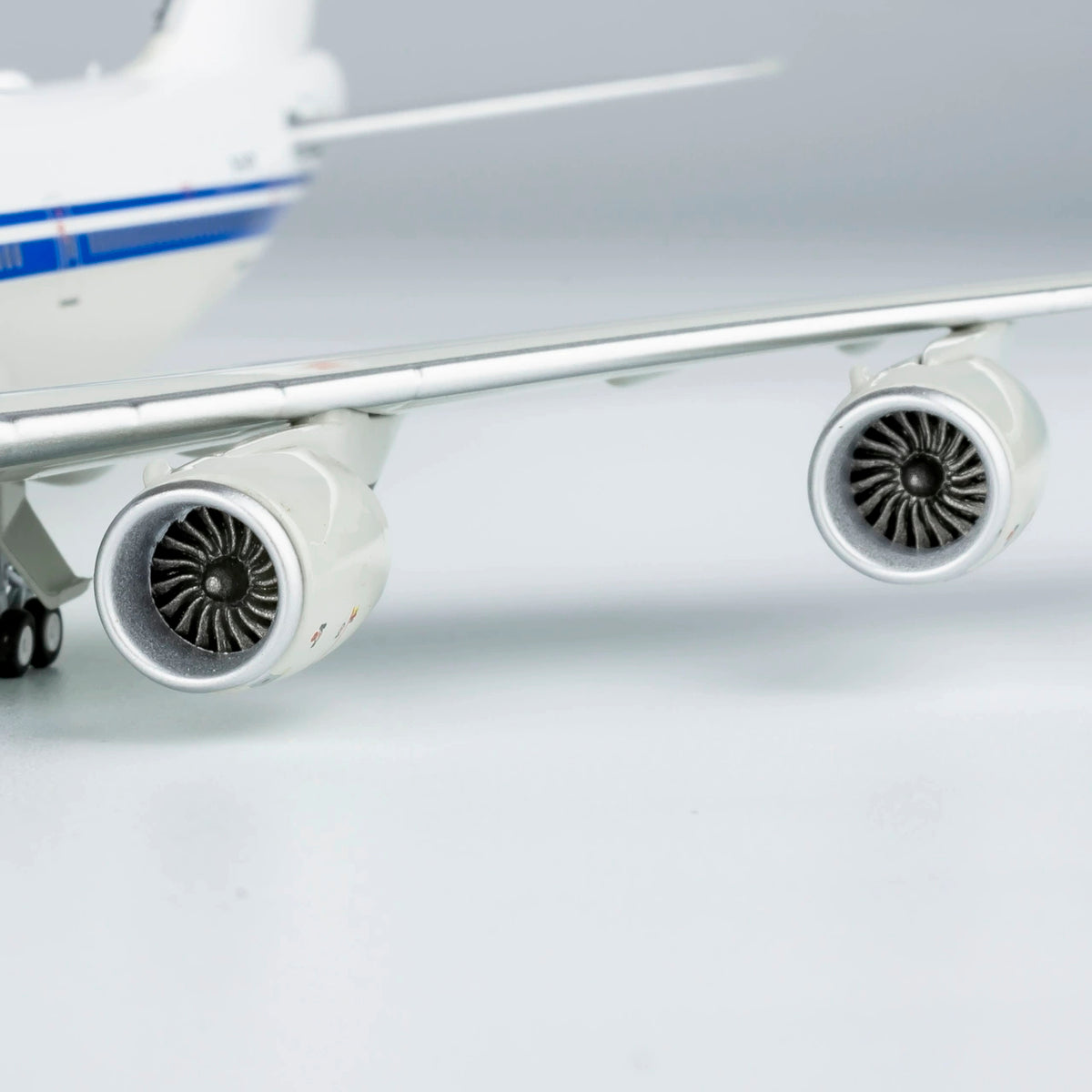 1/400 Air China Boeing 747-8 B-2479 NG78030