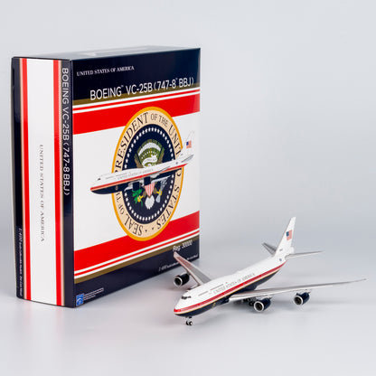 1/400 United States Air Force Boeing 747-8 NG78041 - cover