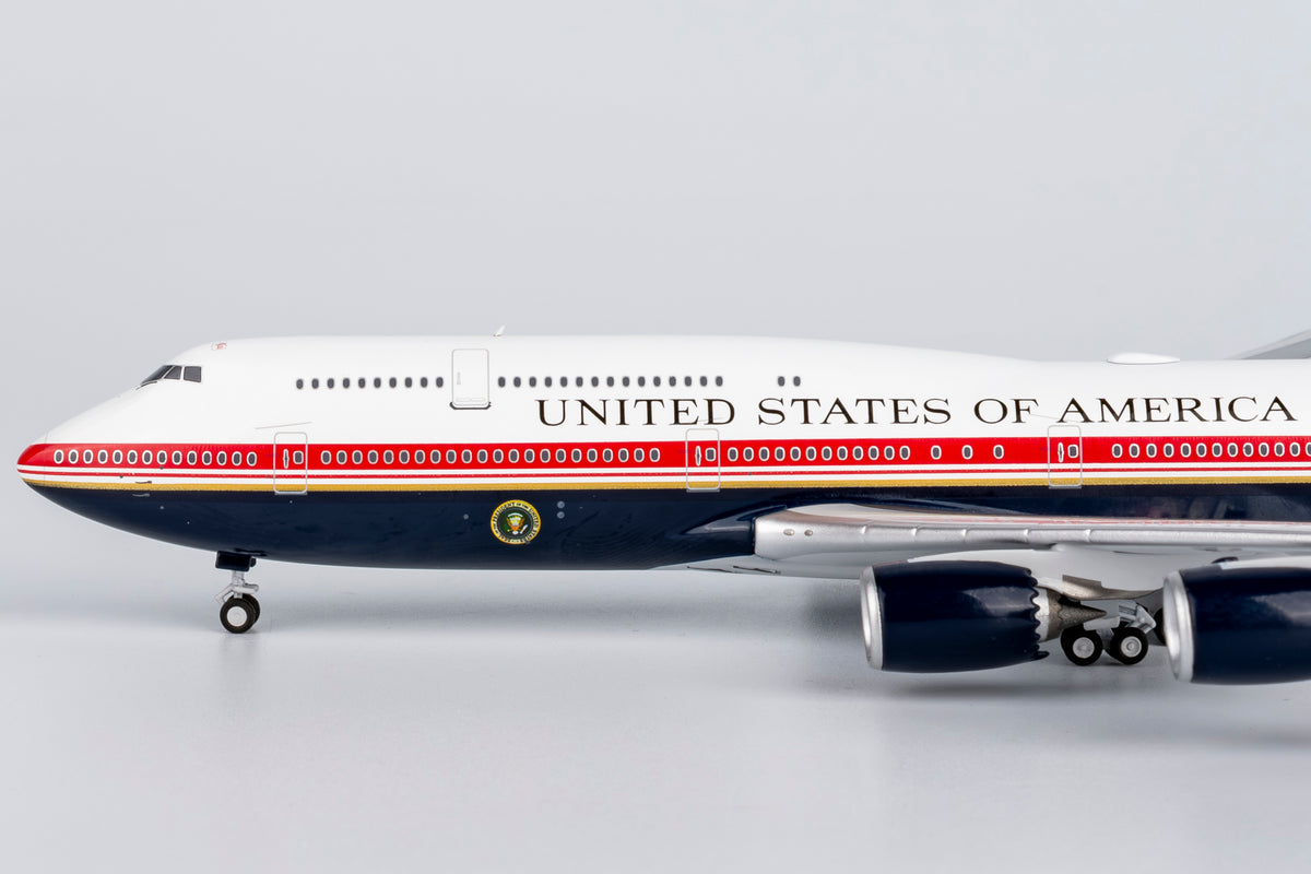 1/400 United States Air Force Boeing 747-8 NG78041