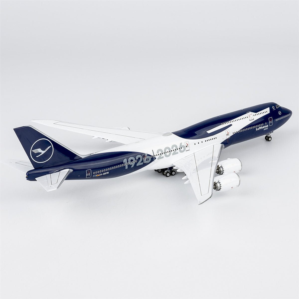 1/400 Lufthansa Boeing 747-8 D-ABYN "Luxurious Packaging" NG78045