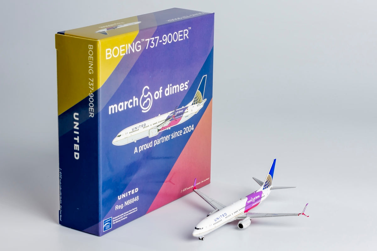1/400 United Airlines Boeing 737-900ER N66848 NG79013