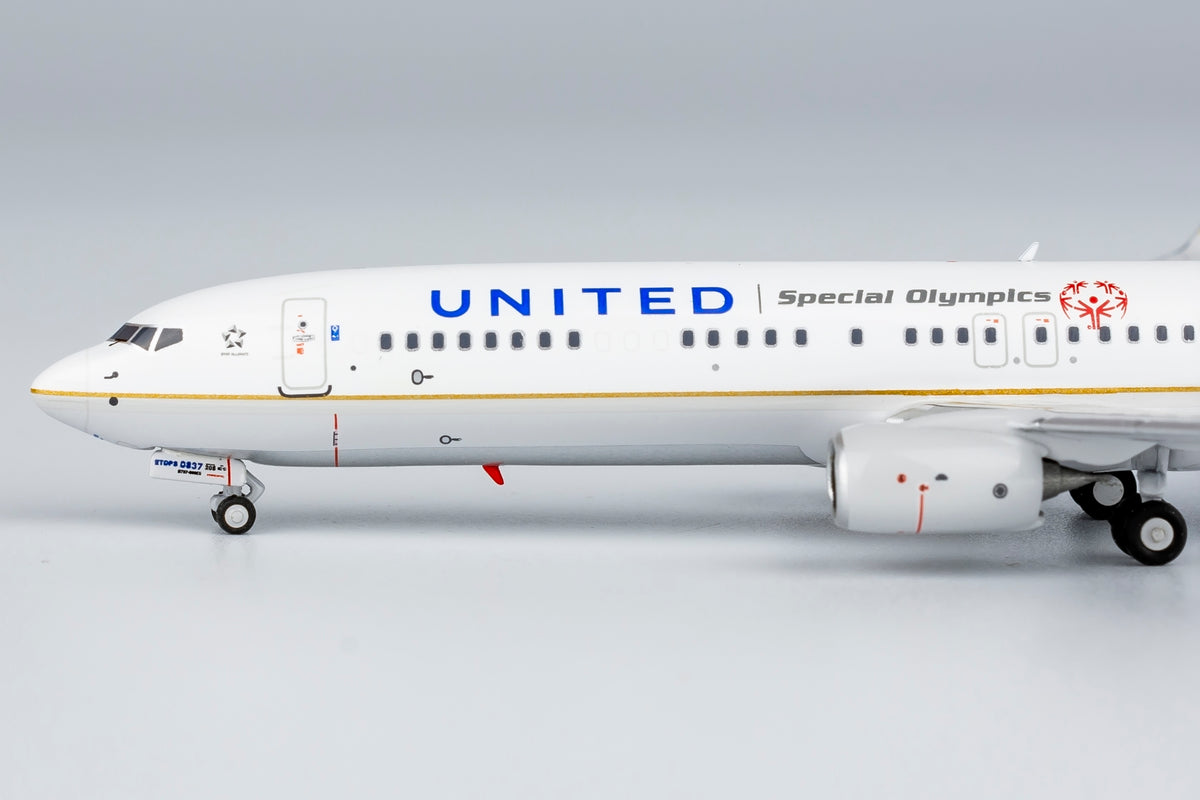 1/400 United Airlines Boeing 737-900ER N66837 "Special Olympics" NG79015