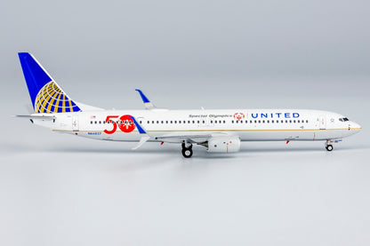 1/400 United Airlines Boeing 737-900ER N66837 "Special Olympics" NG79015