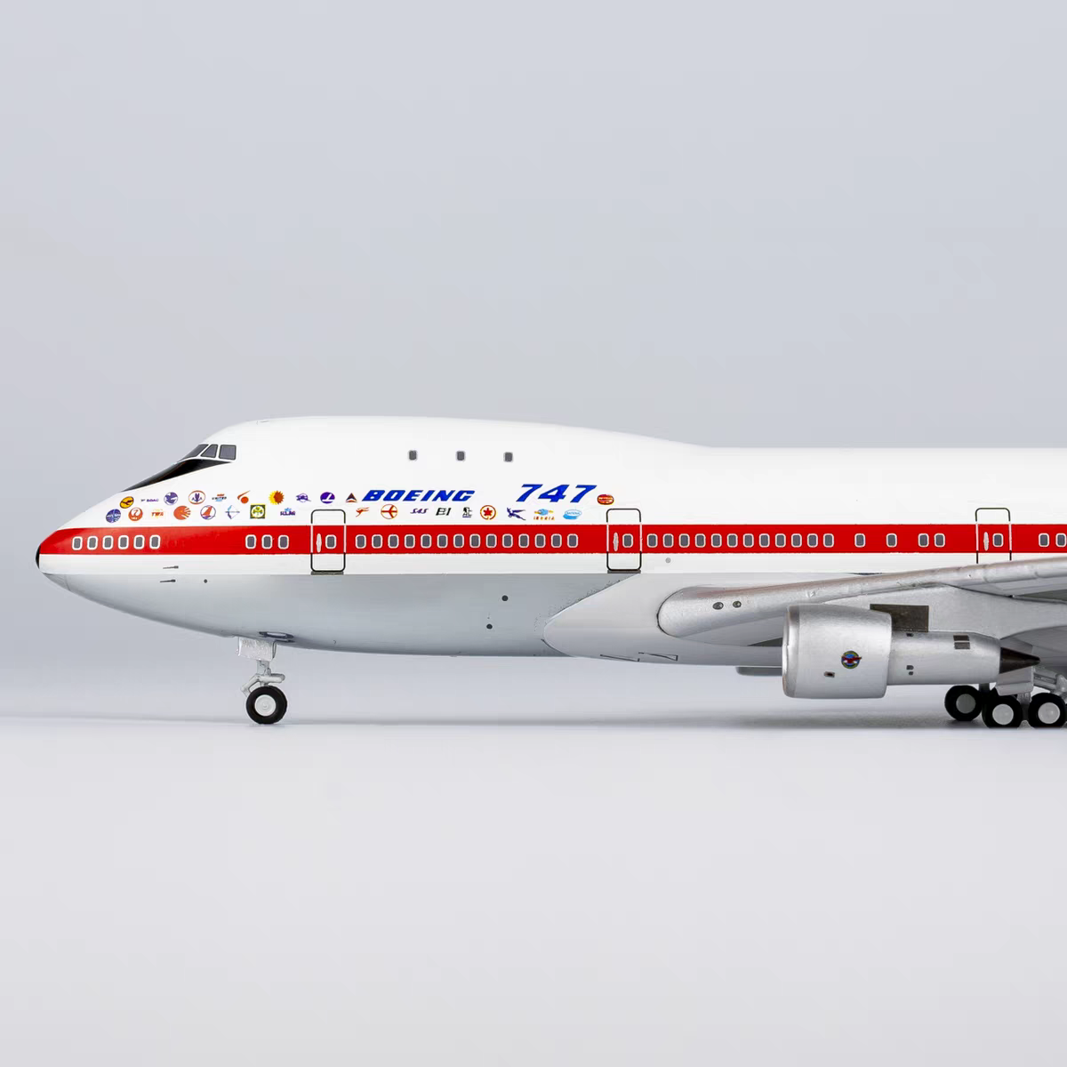 1/400 Boeing 747-100 N7470 NGBOE001