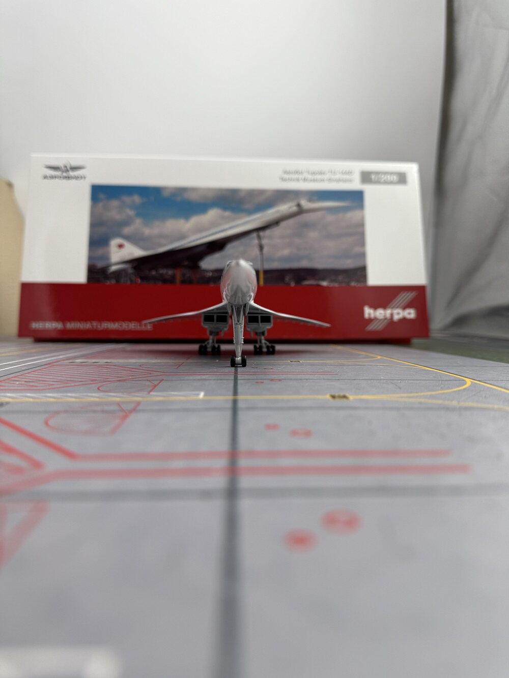 1/200 Aeroflot Tu-144 CCCP-77112 556323-001 - image 8
