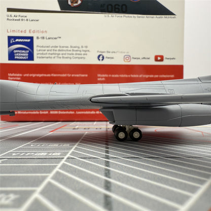 1/200 United States Air Force B-1B 572903 - image 8