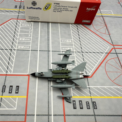 1/200 Luftwaffe Tornado 46+22 573580 - image 8