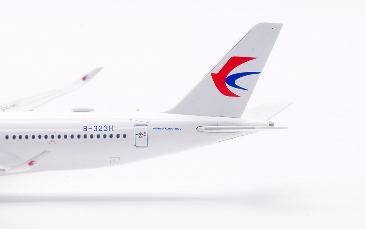1/400 China Eastern Airlines A350-900 B-323H AV4119 - image 8