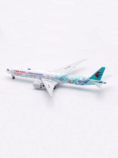 1/400 China Eastern Airlines B777-300ER B-7349 AV4325 - image 8
