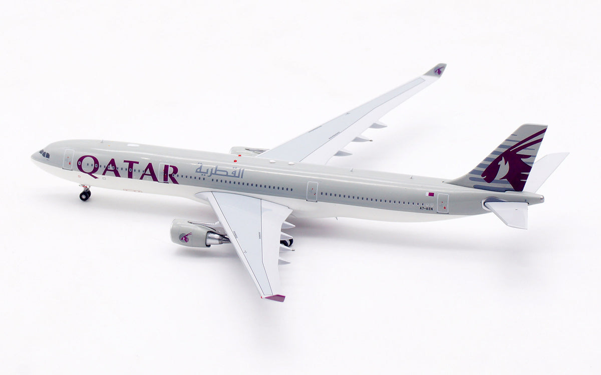 1/400 Qatar A330-300 A7-AEN AV4355 - image 8