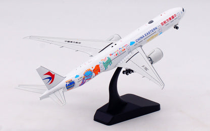1/400 China Eastern Airlines B777-300ER B-7882 AV4378 - image 8