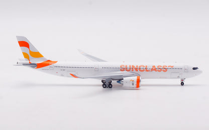 1/400 Sunclass Airlines A330-900NEO OY-VKP AV4415 - image 8
