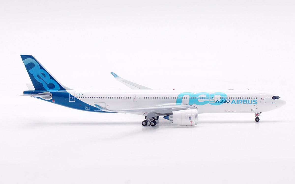 1/400 Airbus Industrie A330-900NEO F-WTTN AV4421 - image 8