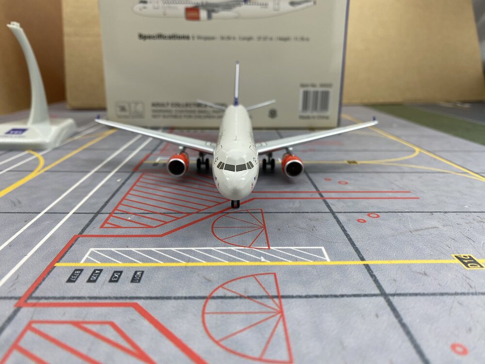 1/200 SAS Scandinavian Airlines A320 OY-KAN HG30022 - image 8