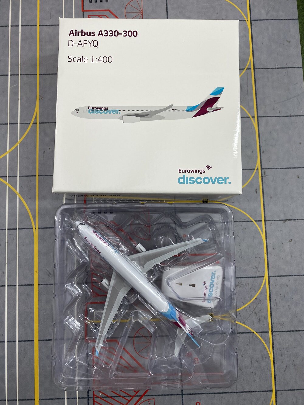 1/400 Eurowings A330-300 D-AFYQ LW400EWD001 - image 8