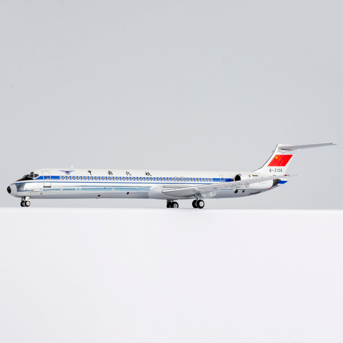 1/400 CAAC MD-82 B-2106 NG83015