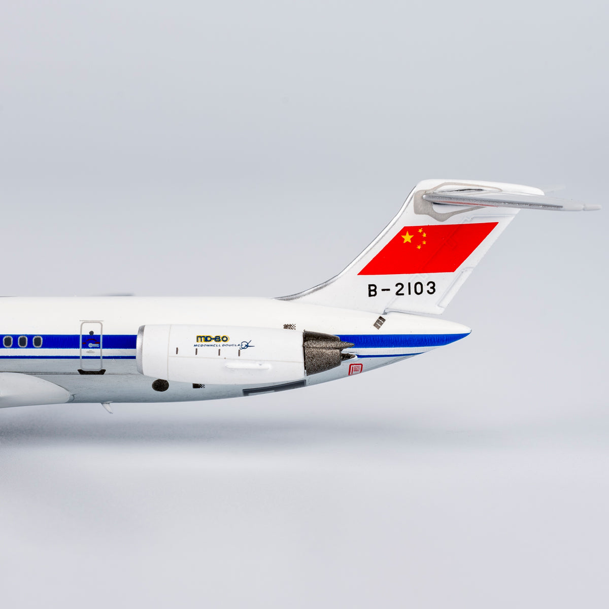 1/400 CAAC MD-82 B-2103 NG83017