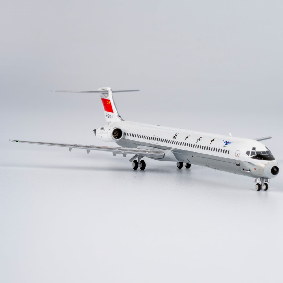 1/400 CAAC MD-82 B-2109 "without cheatline; polished belly" NG83018