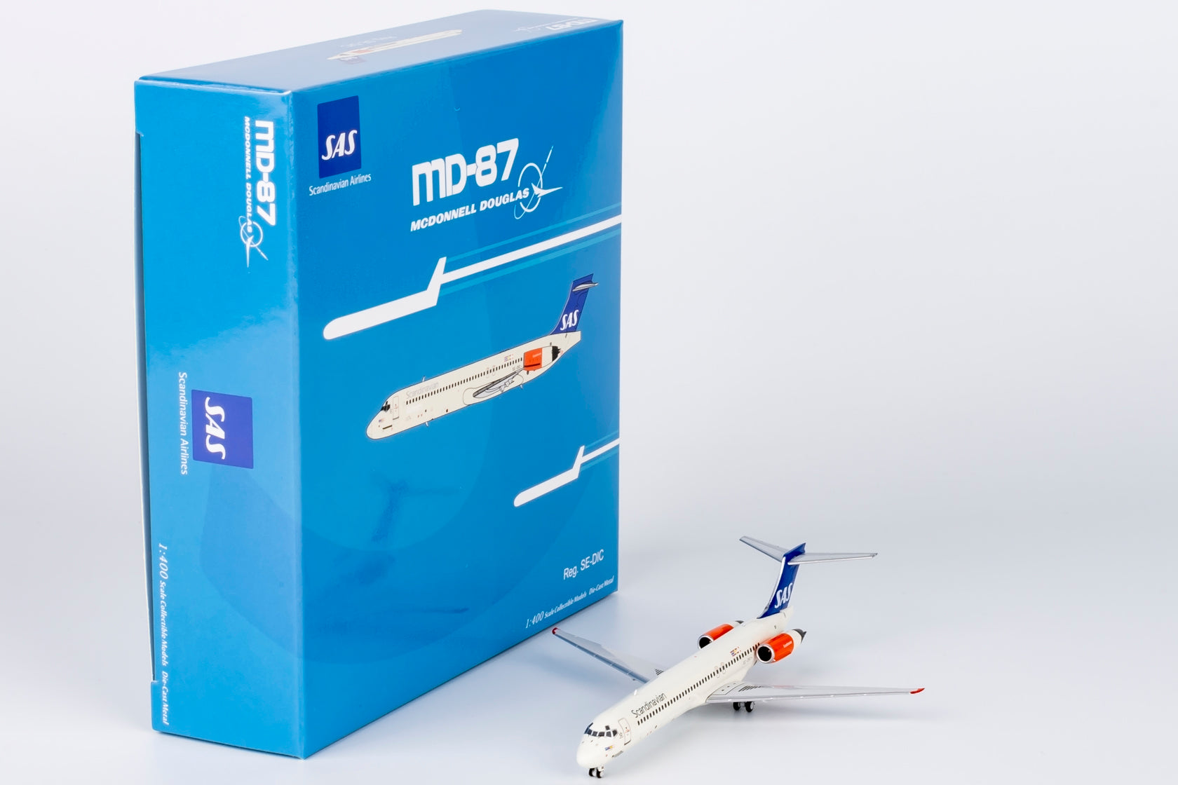 1/400 SAS Scandinavian Airlines MD-87 SE-DIC "Grane Viking" NG84001 - cover