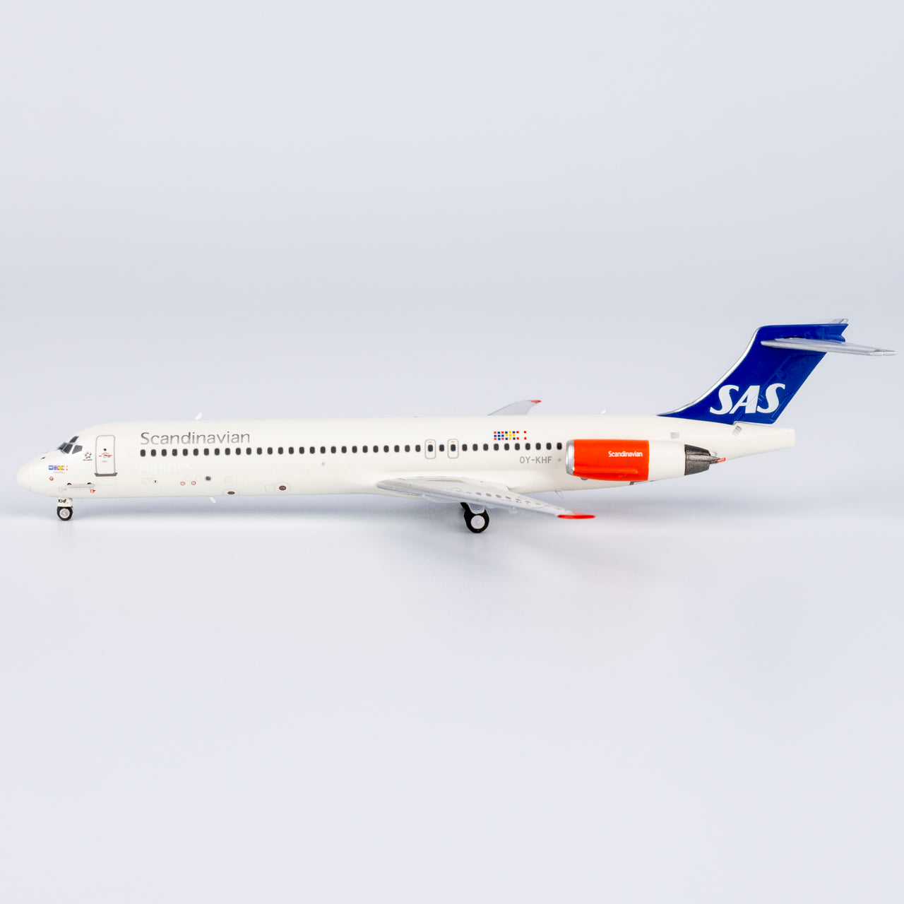 SAS McDonnell Douglas MD-87 "Ragnar Viking" OY-KHF